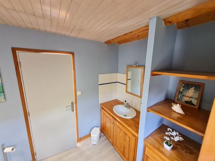 Villa Manson : bathroom upstairs
